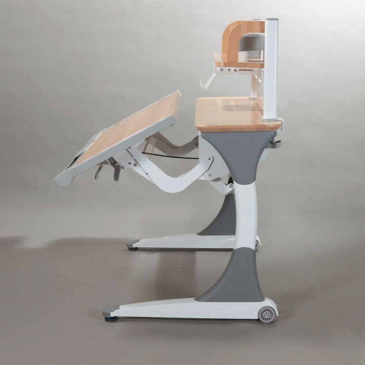 ergonomic kids desk