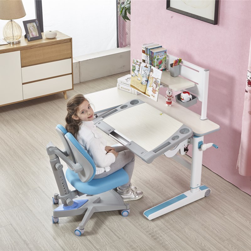 It's necessary to buy a ergonomic desk chair for kids.